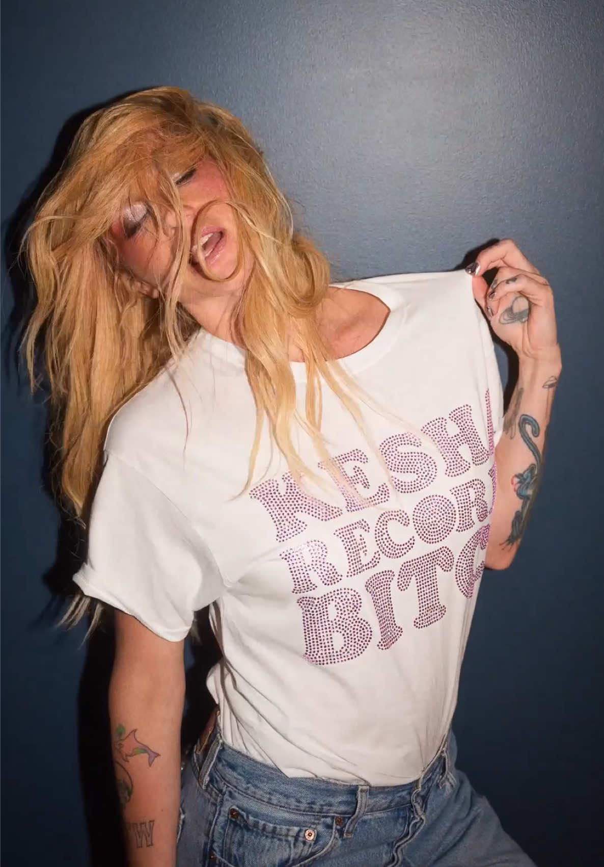 CALLING ALL BADDIES  This is the last week to submit ur feature for my song ATTENTION!  Destroy that mfcker.  Winners will be released by me..  On my label... @kesharecords. Proper credit. Royalties. Transparency & fairness.  That's what it's all about baby.  All info at  smashmusic.io/attention  I cant wait to hear u💋 -Kesha