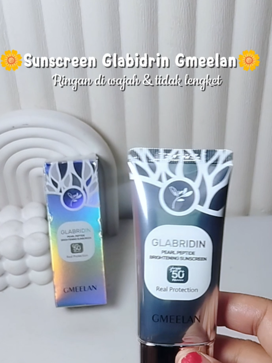 Gebrakan baru dari @gmeelan_indonesia #gmeelan  #spf50 #mattefinish #gmeelansunscreen #mattesunscreen 