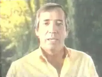 🔥 El fuego es tu peor enemigo. 🔥 Este verano, recuerda el consejo de El Fary: “Si vives en el campo y necesitas quemar rastrojos, ten cuidado: respeta las normas. El fuego es tu peor enemigo: recuérdalo.” Cuidemos nuestros bosques, sigamos su ejemplo y evitemos los incendios. ¡La prevención depende de todos! 🌲🚫🔥 #PrevenciónIncendios #ElFary #TodosContraElFuego #ProtegeElBosque