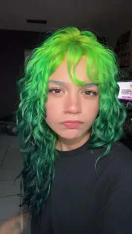 Wdym I’m not the only girl on the planet? #greenhair #curlyhair