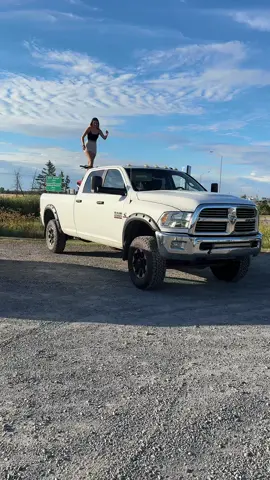 @Thatcrf450r👑 beau truck @Mollyyy_ 