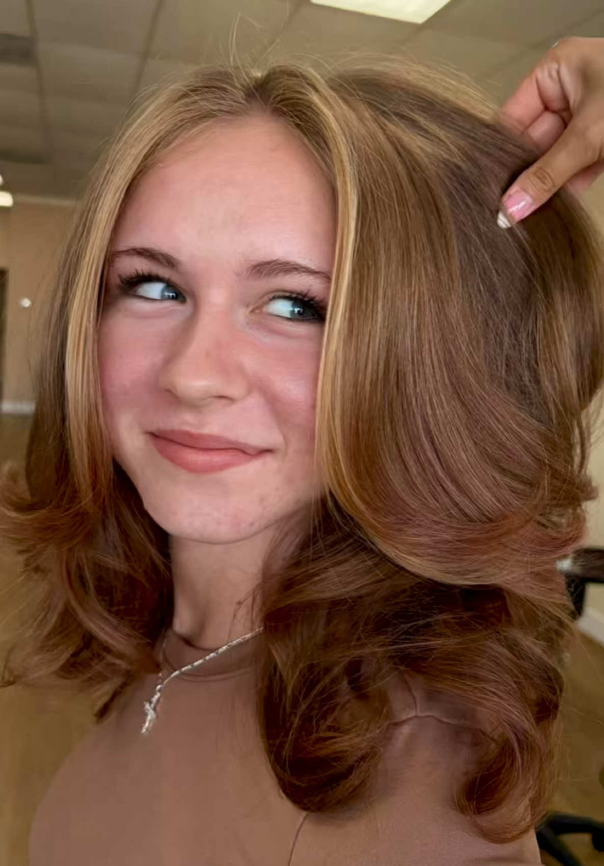 ✨ Layers + shine = instant it-girl energy ✨ Face-framing + glossy finish for the ultimate soft glam 🍒💆🏼‍♀️  Jax | Duval | 904 | Florida | FL | long layers | seamless haircut | 90s blowout | sleek hairstyle I glass hair I volume | voluminous | bombshell | westside I orange park I salon #HairTok #LayeredCut #GlossyHair #ItGirlEnergy #HairTransformation 