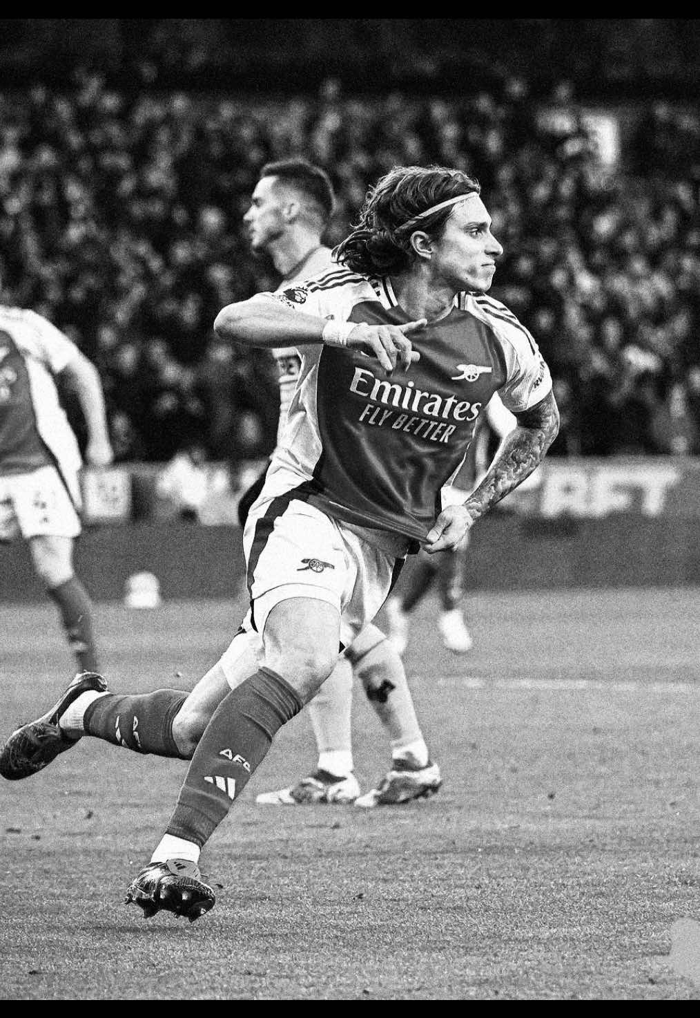 please stay fit #riccardocalafiori #arsenal #fyp #foryoupage #arsenaledit ~ NO COPYRIGHT INTENDED ~ 