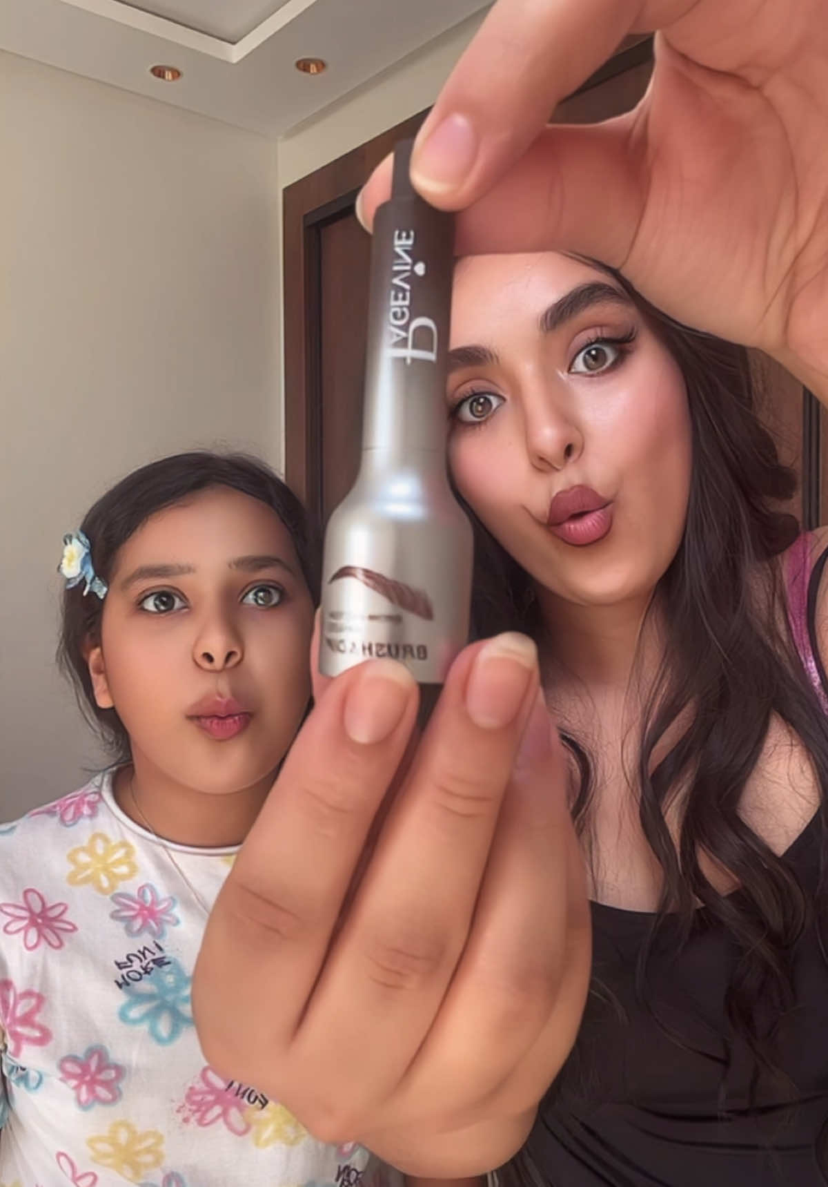 Magical eyebrows pencil 