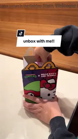 which ones have you gotten!? 🤭 @McDonald’s @McDonald’s Corporate @Official Sanrio #happymeal #sanriolover #teenagemutantninjaturtles #fyp #happymealtoy 