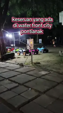 water front city yang ada di Pontianak sudah bagus, cuman perlu dikelola lebih baik lagi. penerangannya perlu diperhatikan, fasilitasnya perlu di perbaiki. #fyp #foryoupage #waterfront 