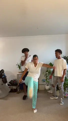 Kids won’t let me be great!! @3xtradulce3 @It’s not Tuti 🇩🇴😮‍💨 @7stars__Popo. Just pretecting there mother as they should!!! 