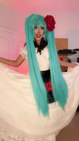 yayay wig from @koollia_wig @Koollia_Official use my code “moon” ont their site!! #miku #mexican #mexicanmiku #mikucosplay #hatsunemiku 