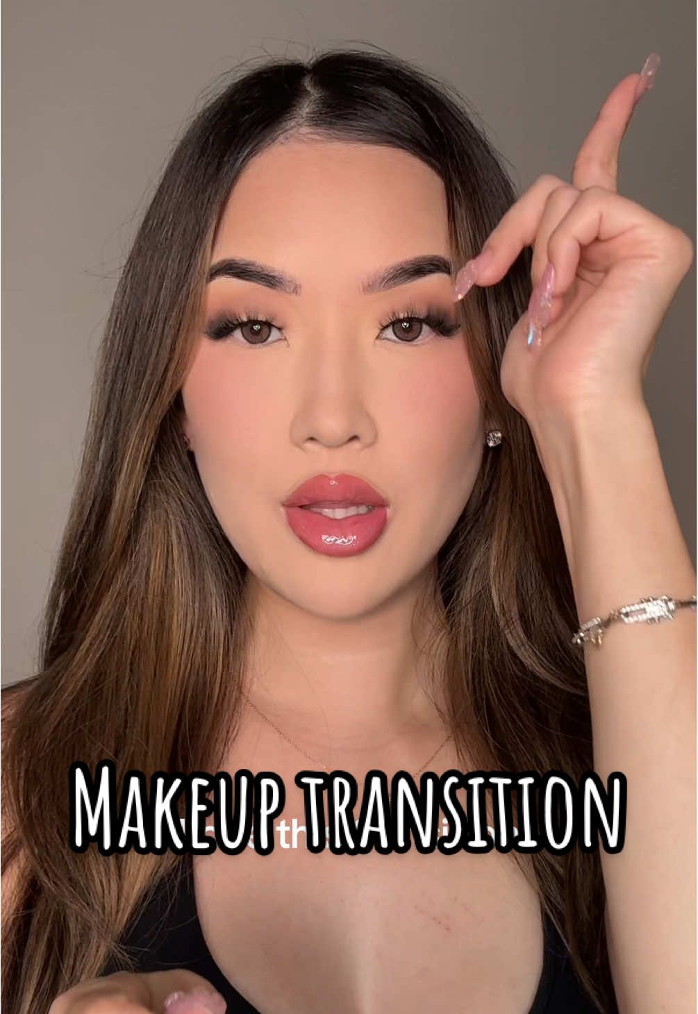 Before vs after🤭 love this transition!! ib @kayla ryan #makeup #makeuptransformation #fypシ 
