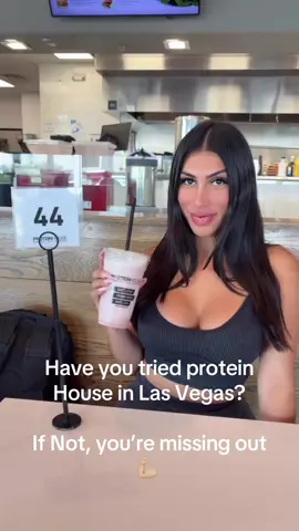 Seriously, one of the best restaurants in Las Vegas 😌 DELICIOUS AND NUTRITIOUS! 🥰 #lasvegas #fypシ 