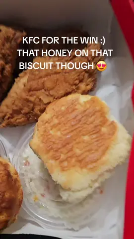 I love me Some KFC ORIGINAL SYYLE CHICKEN & OMGOODNESS THE HONEY ON THE BISCUIT IS THE STAR OF THE SHOW!!! #Dinner #KFC #FriedChicken #honeybiscuits #foodiesoftiktok 