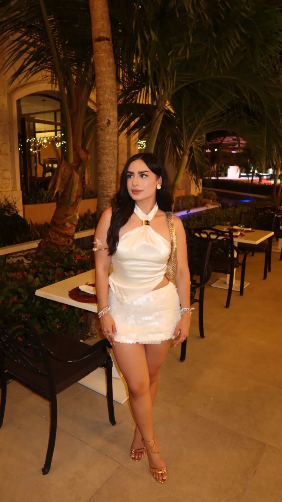 🪞🐚🥂✨