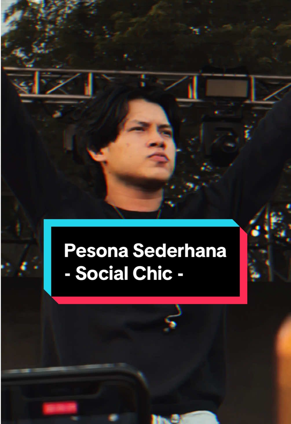 pesona sederhana tp yg nyanyi pesonanya luar biasa 🫠🔥 @Rony Parulian #konser #ronyparulian #pesonasederhana #viral #rahasiapertama 