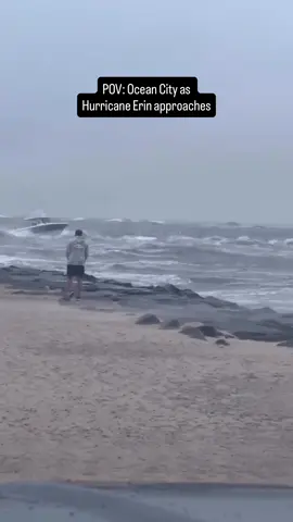 Erin’s offshore but she’s making her presence known 😳 (FB/OceanCityMD.com) from Monday Aug 18 📍Ocean City, MD Inlet