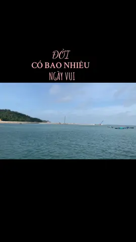 #”Thì ra đã lâu rồi, chúng ta vẫn đi trong nỗi nhớ thênh thang, nhớ người và những gì thuộc về người.” #nguyenngoctu