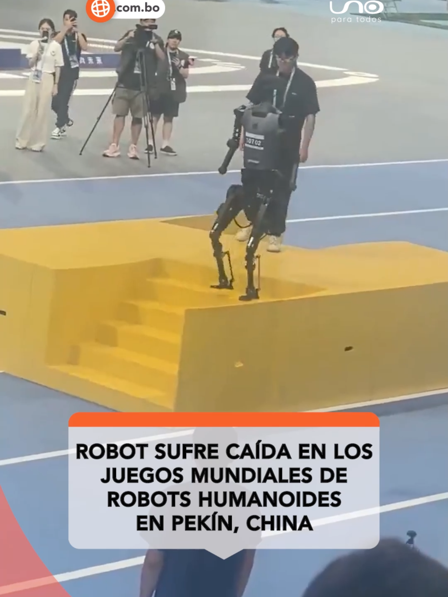 #Internacional l Un robot sufrió una caída durante los Juegos Mundiales de Robots Humanoides, celebrado en Pekín hace unos días. Visita reduno.com.bo Vía: RRSS #RedUno #Tecnologia #Robots