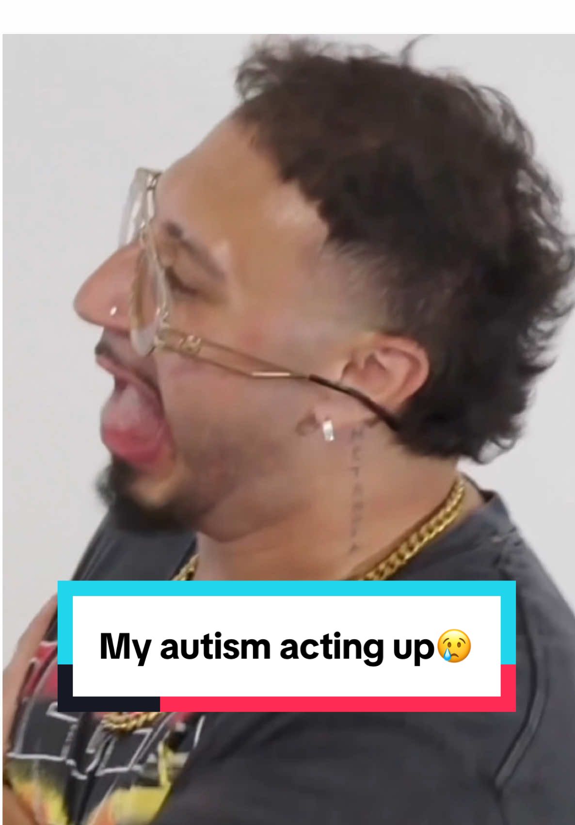 My tism is acting up 😢 #habibisquad #spicechallenge #hotchallenge #hotoneschallenge #hotones #funny #tism #autism #youtuber #fyp @itsbeezamusic 