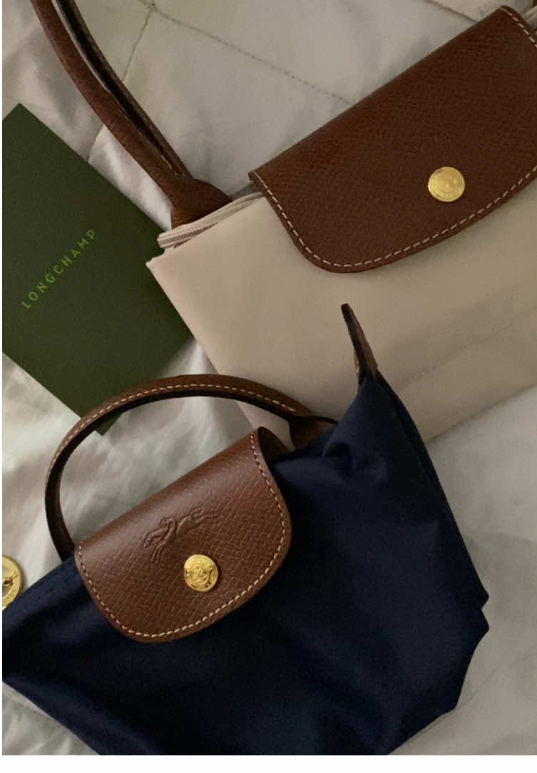 thx to my man for BOTH bags 👩🏻‍❤️‍💋‍👨🏻  #longchamplepliage #longchamplepliagemini #fyp 