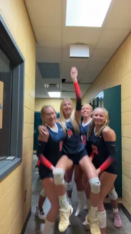okk first scrimmage🥲 @Kay @gab @Kaleigh @lexibwell5 @. @kenz #fyp #volleyball
