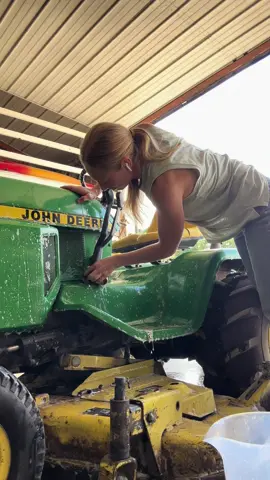 Someone remind me I’m out of DEF #farmwork #farmtok #farmwithzoe 
