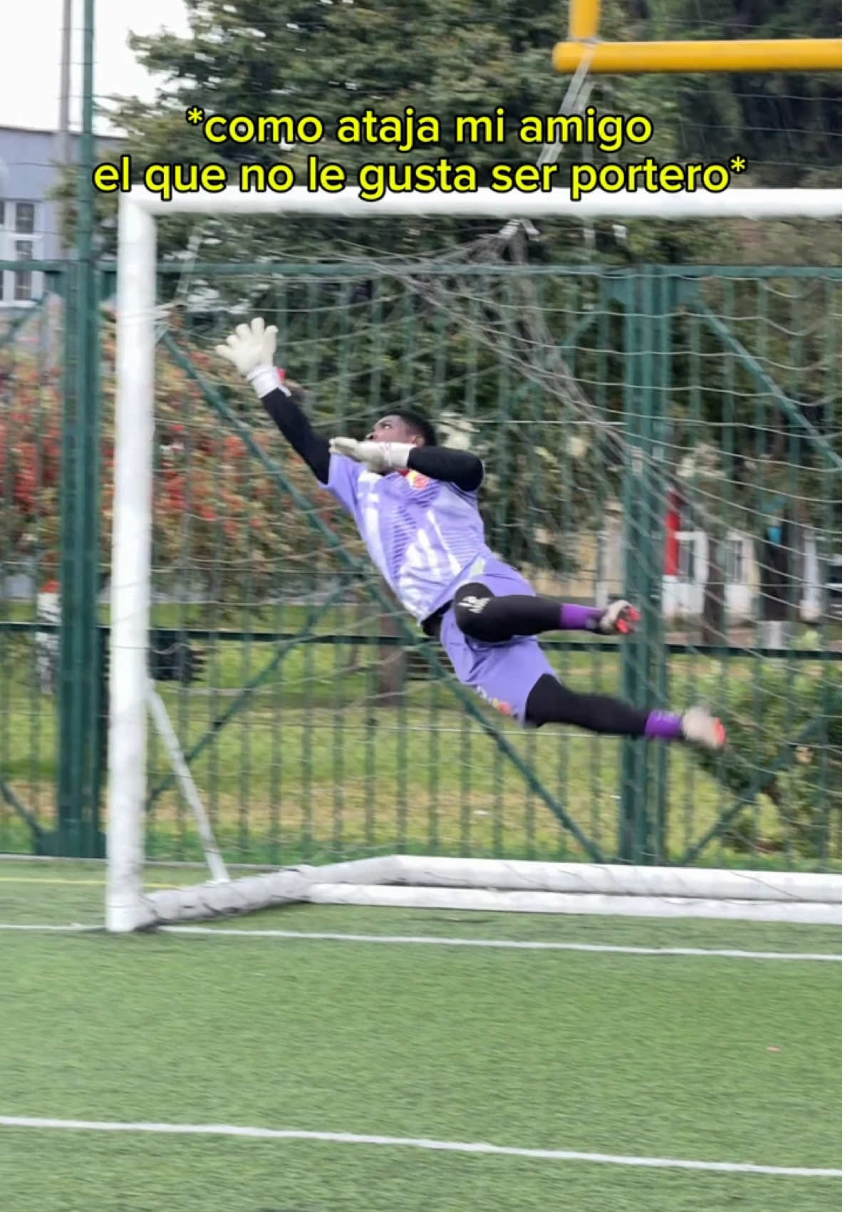 No me gusta ser arquero🧤 . . #futbol #viral #colombia🇨🇴 #viralvideos #humor 