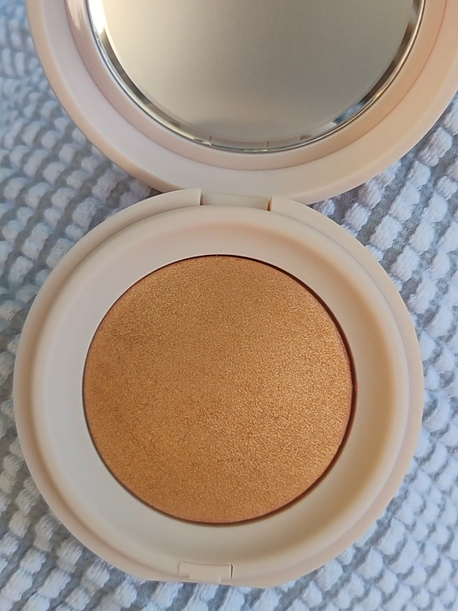 polite society highlighter in gilded age #politesociety @Polite Society Beauty #highlighter #gold 😍