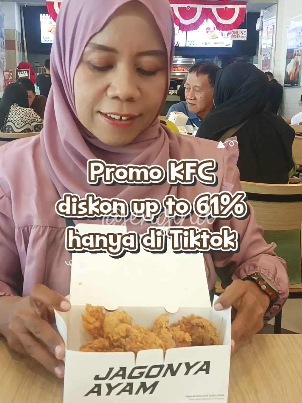 Promo KFC diskon up to 61% hanya di Tiktok. Paket 10 potong winger cuman 55K. Yuk borong sekarang juga di tag lokasi video ini!  NB: Promo berlaku di pulau Jawa. #promomakanmerdeka #kfc 