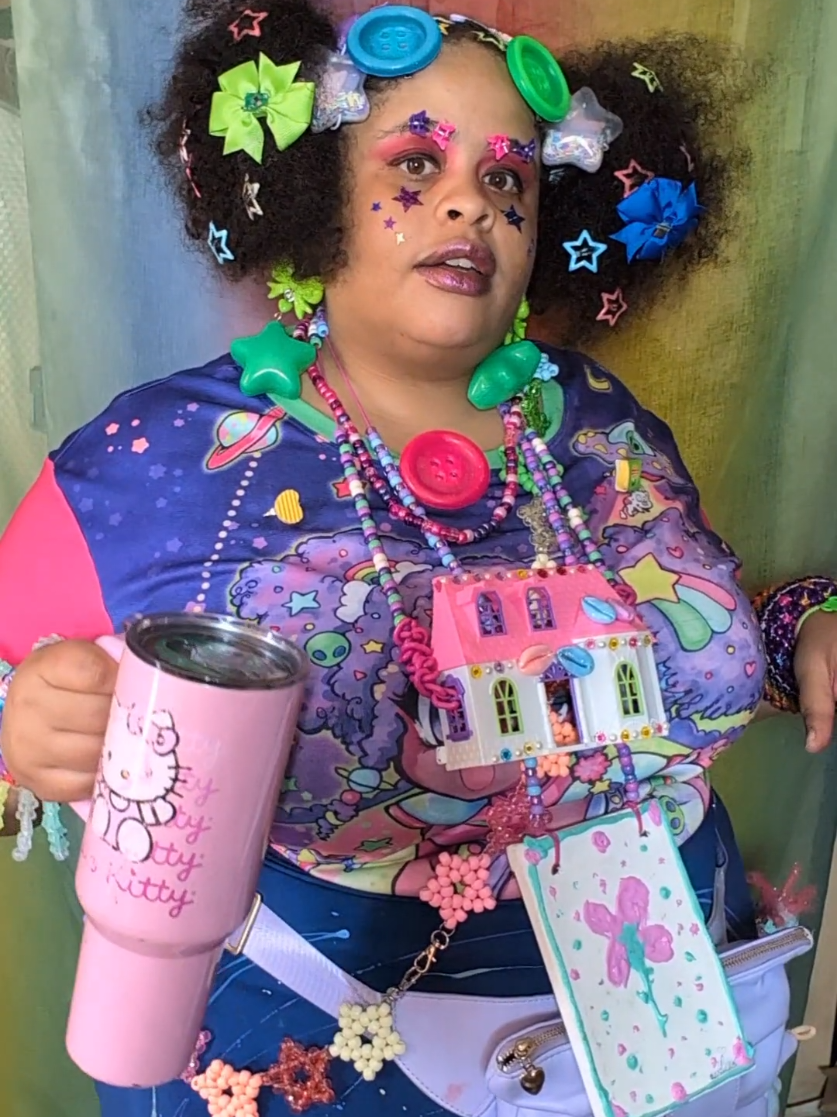 stop scrolling and take a break to drink water and enjoy your hello Kitty #decorafashion #decorastyle #motivation #SelfCare #harajukufashion 