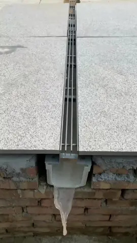 Sistema de drenaje oculto en la carretera, si desea obtener el mismo, comuníquese conmigo.#fypシ #gutter #toolsofthetrade #DIY #jardín 