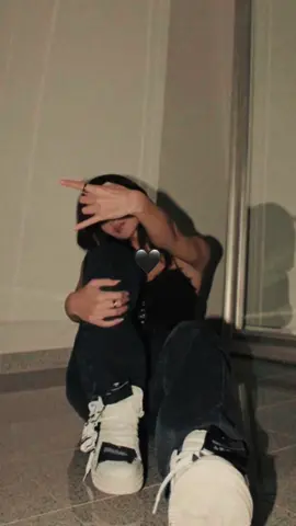 #l #🖤 