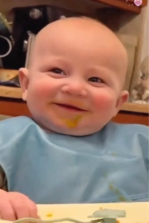 Baby sneezes🤣#baby #interesting #haha #cute #fyp 