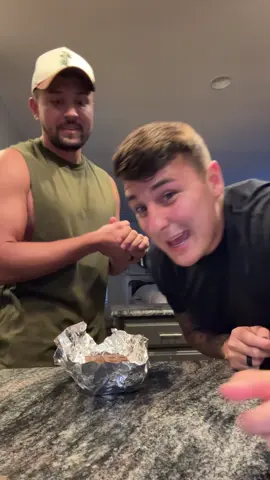 Trying the viral Dubai chocolate 
