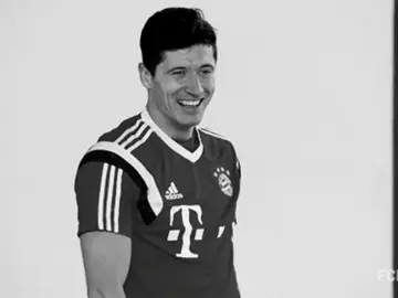 love me like you do || #RobertLewandowski #Lewandowski #rl9 #fcbarcelona #fyp 