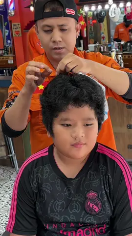 Tóc bé dài ghé em 🤩💇‍♂️ #dongtaybarbershop #barbershop  #tocnamdep #kieutocdep #thinhhanh 