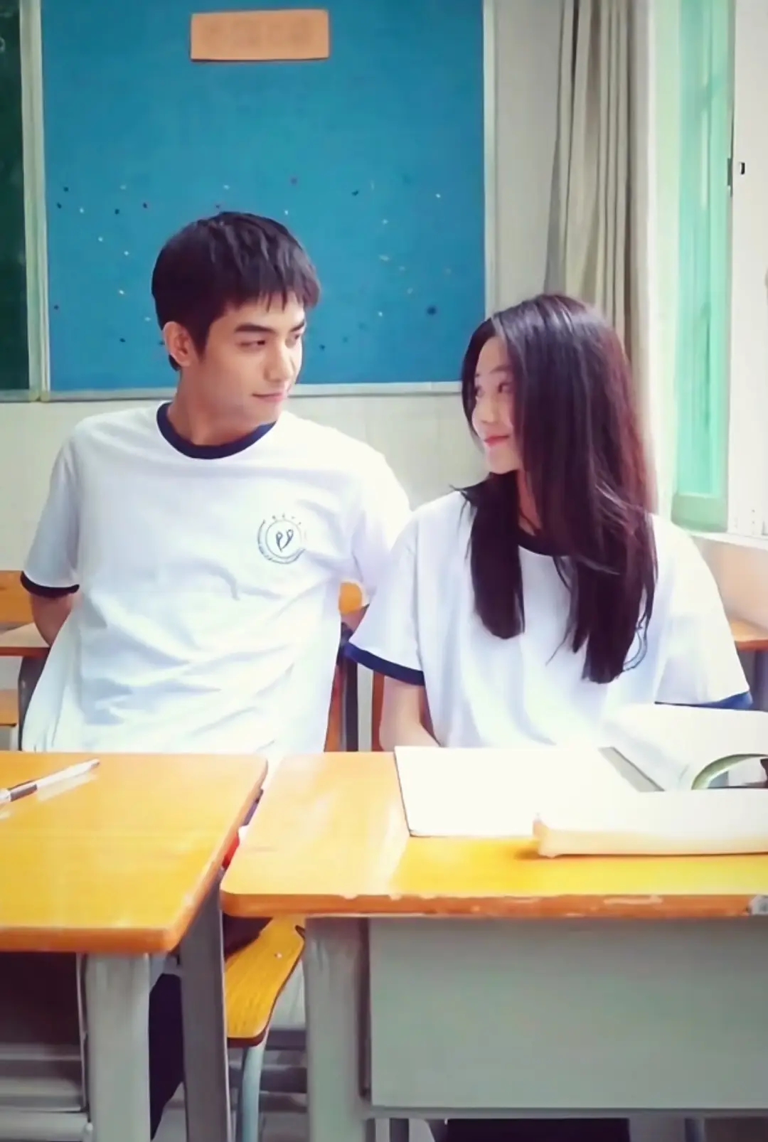 #luuhaoton #liuhaocun #刘浩存 #tonguylong #songweilong #宋威龙 