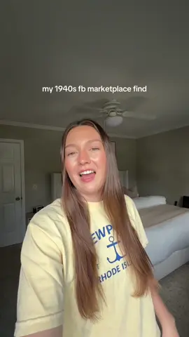 this was exactly what I needed to finish my room! #fbmarketplace #marketplace #furniture #decoratewithme #apttour #roomtour #sarahlynnrain
