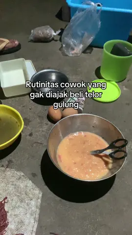 Aku lho juga bisa bikin telor gulung sendiri🙈 #galatamalelejatim #galatama #galatamalele #kpTanggulrejo #optimusessen 