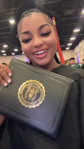 bachelors degree next 🫡💖#fyp #graduate #2025graduate #2025graduate #god 
