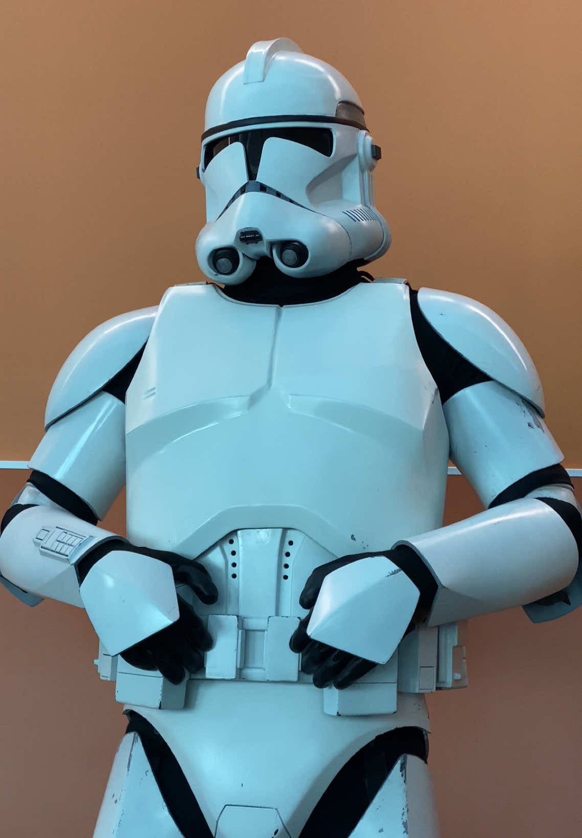 I’m getting old. #galaxyconsanjose #cosplay #starwars #clonetrooper #dance 