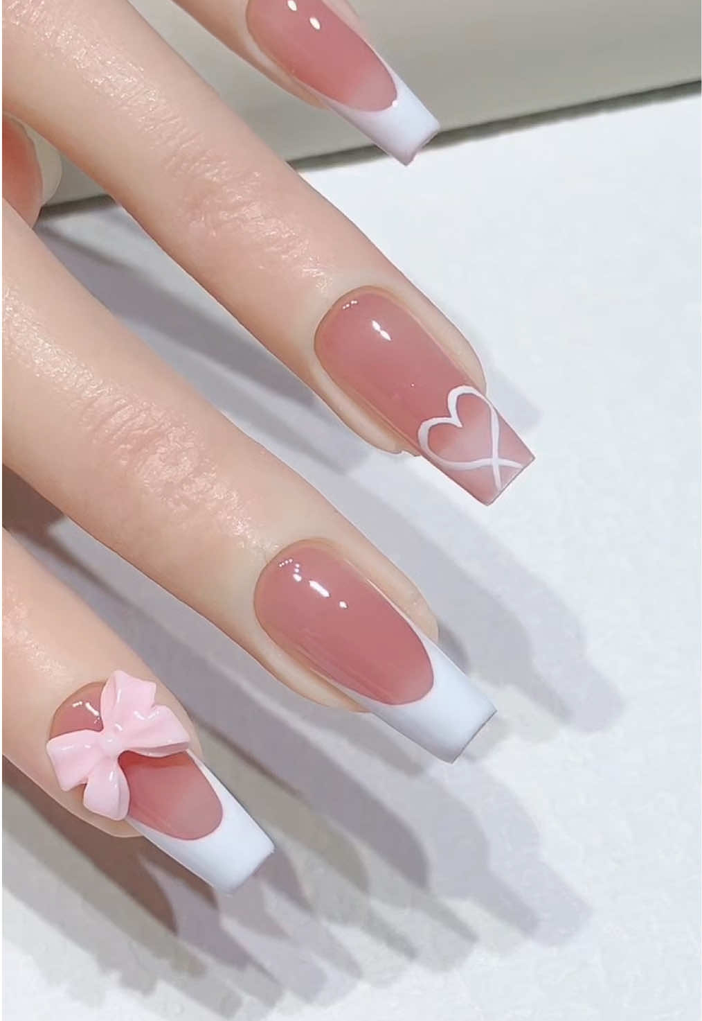 Mẫu nail đơn giản rất hút ánh nhìn #naildesigns #nail #beautynails #manicure #nailinspo 
