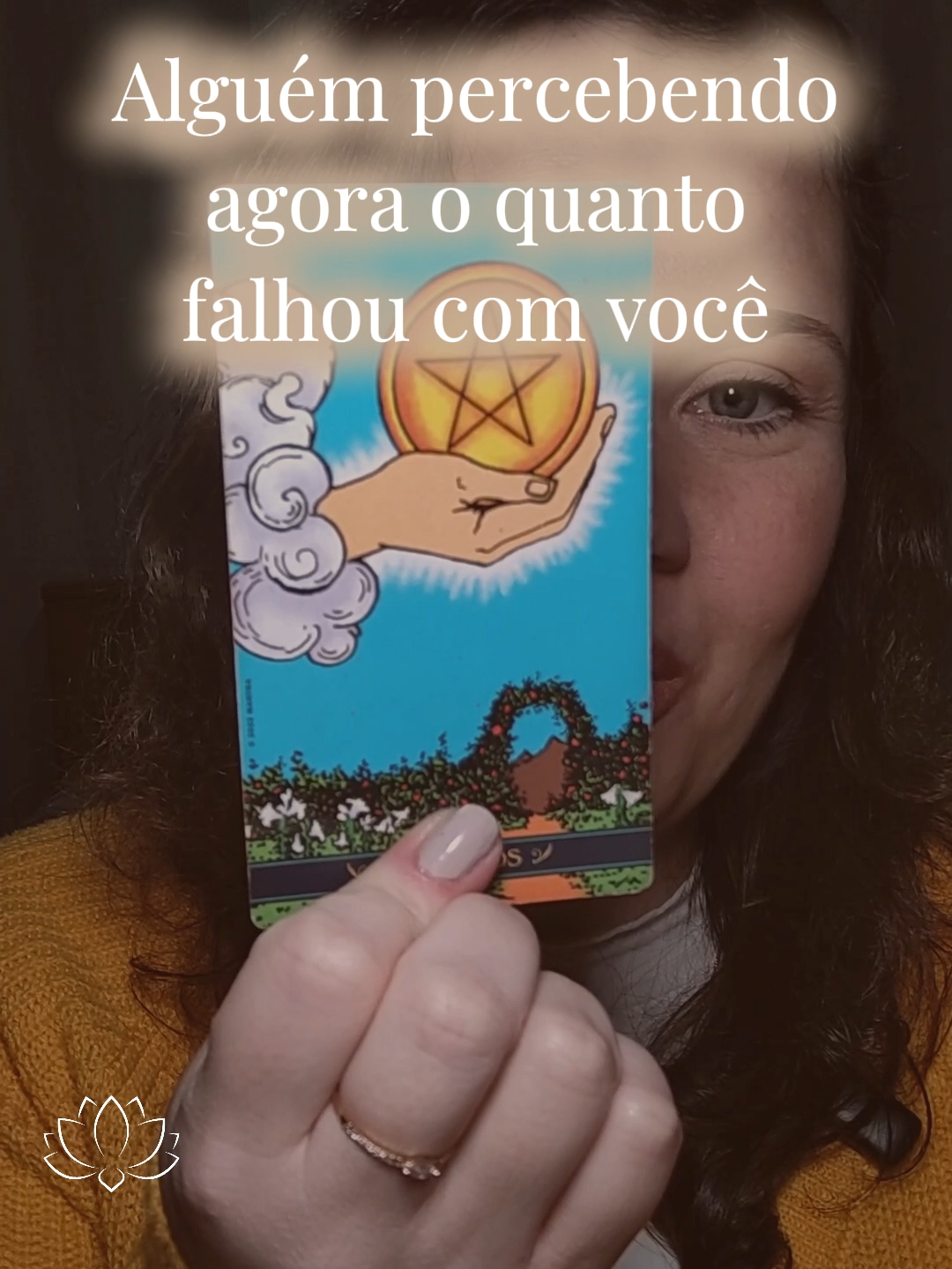 💗 Agende sua leitura de tarot pelo WhatsApp: +55 11 99448-2846 🌿Plataforma A-MAR — Seu espaço terapêutico digital: acesso por 1 ano a limpezas energéticas para desbloquear sua vida amorosa e permitir que você viva o amor que sempre sonhou viver. Link na bio. IMPORTANTE: Nenhuma leitura determina seu futuro. Você tem o poder de mudar sua vida a qualquer momento.  Leituras são atemporais, revelam padrões de comportamento, pensamento e sentimento. Pegue o que faz sentido para você. Este conteúdo não substitui acompanhamento terapêutico. 📞 Telefones úteis: CVV: 188 Central de Atendimento à Mulher: 180 Com carinho, Mari Trindade — Terapeuta Integrativa CRTH-BR 17943 | ABRATH #maritrindade #relacionamentoamoroso #autoestima #despertarfeminino #tarot