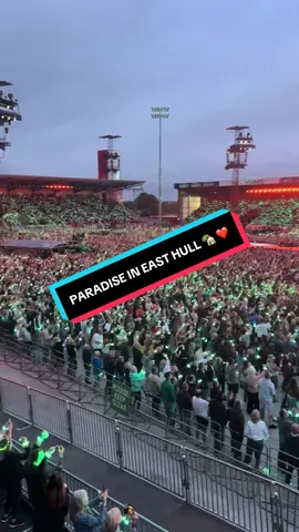 Paradise in East Hull 🏡 ❤️ #UpTheRobins🔴⚪️ #coldplay