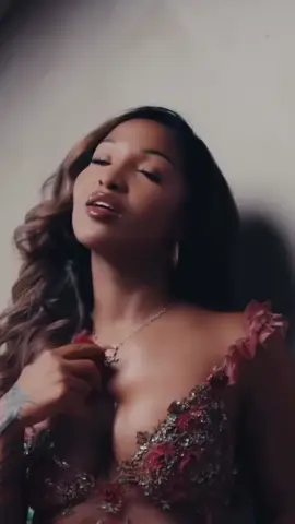 @Shenseea Self Love 🌹 on  The Story Book Riddim...out now!  🐉 x @rvssian  #shenseea  #dancehall  #WEGOOD  #fypシ 