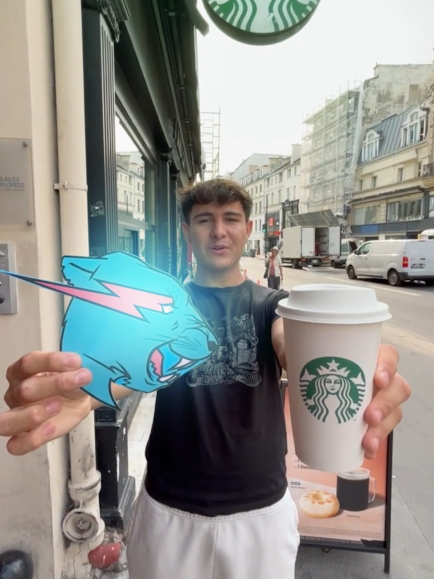 Starbucks Peut-il Ecrire Le Nom Des Youtubeurs?