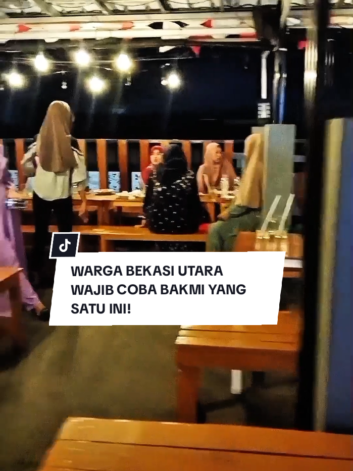 Tempat nongkrong tersembunyi sambil menikmati Bakmi Jowo di Harapan Jaya, Bekasi Utara. Udah ada yang pernah kesini? Bisa komen