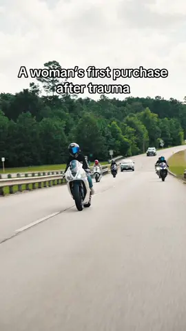 Live laugh love motorcycles #daytona675 #motorcycles #triumphdaytona #bikergirl #triumph 