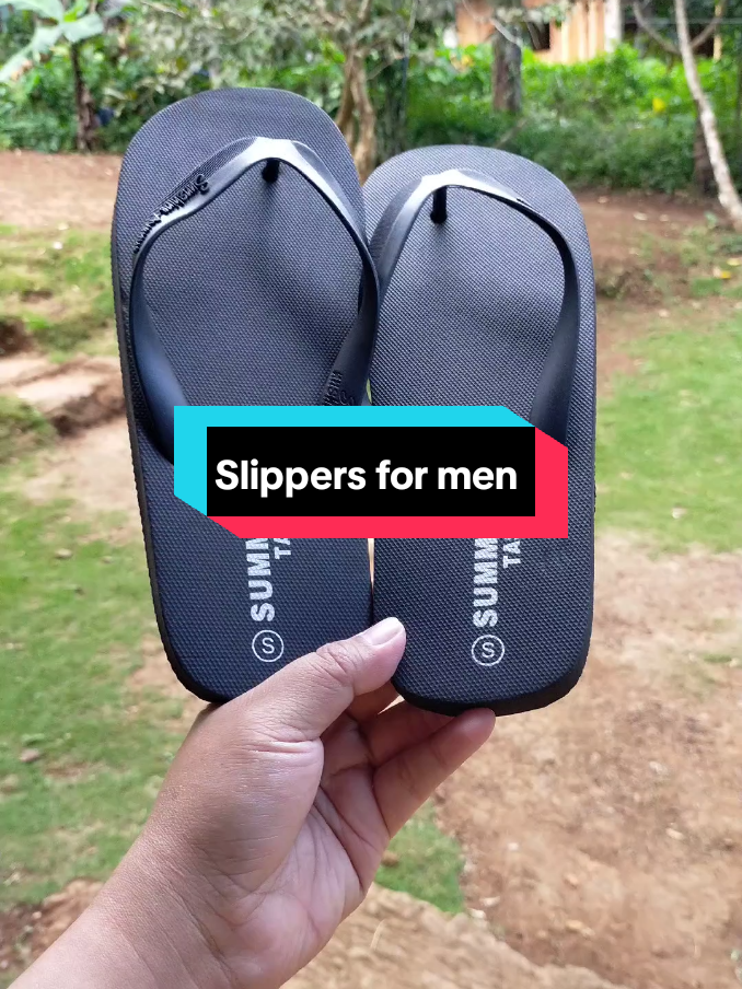 New men's outdoor summer fashion wear personality Korean style beach flip flops #qualityslippers #qualityslippersforsale #affordable #fyp #fypage 