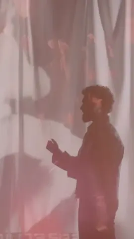 two amazing vocalists  #calumscott #popmusic #whitneyhouston #iwannadancewithsomebody #fyp 