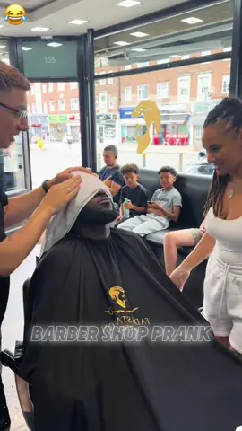 Barbershop prank #funny #funnyvideos #laugh #fun #fyp #prank #usa #barbershop #tiktok 