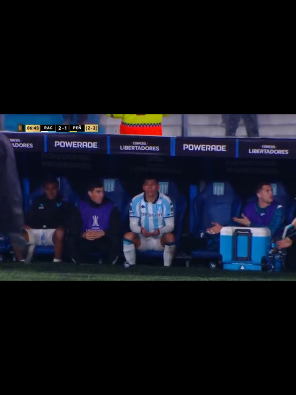 LO ECHARON A MARCOS R EN SU PRIMER PARTIDO COMO TITULAR EN RACING !#parati #foryou #racing #marcosrojo #libertadores 